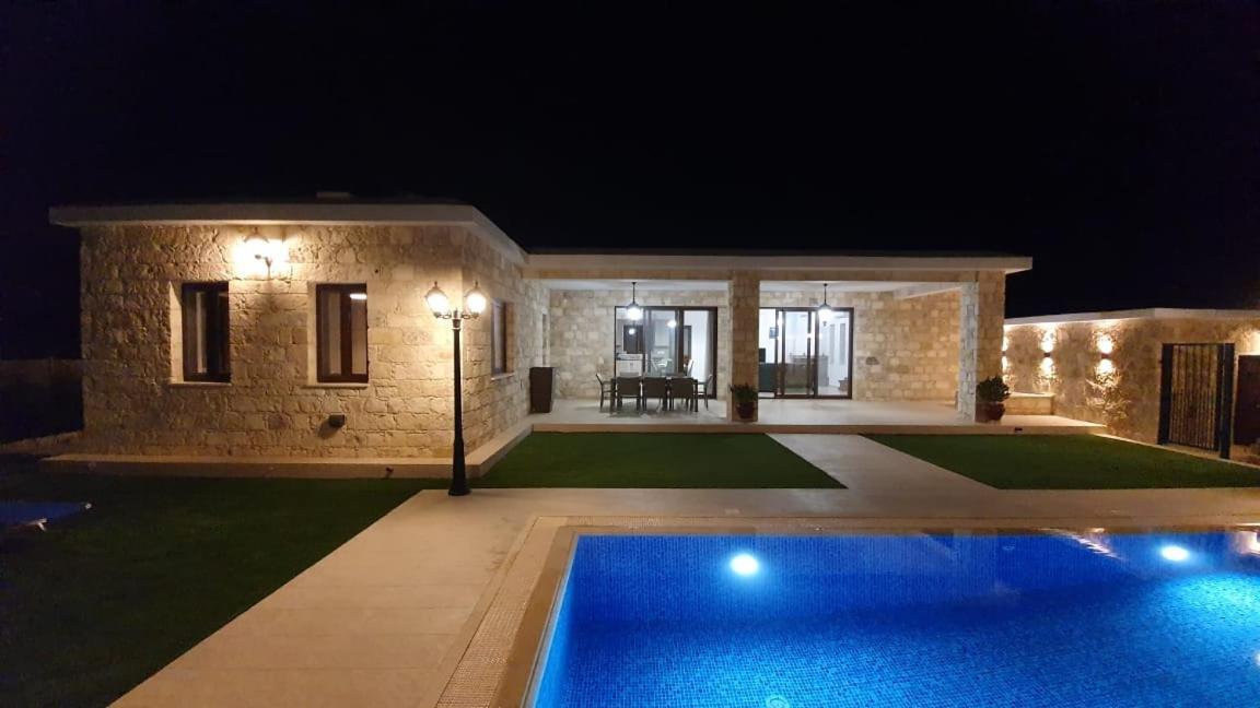Villa Yermanina Geroskipou Exteriör bild